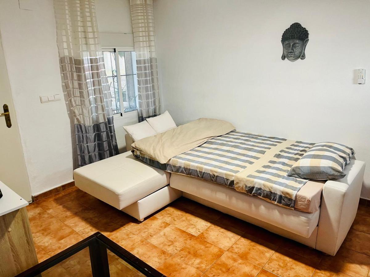 Estudio Adosado Acogedor Con Jardin, Barbacoa Y Parking Privado 알리칸테 외부 사진